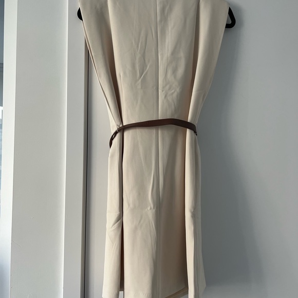 Love Bonito Serita Shoulder Padded Tailored Shift Dress Cream NWT - Picture 7 of 10